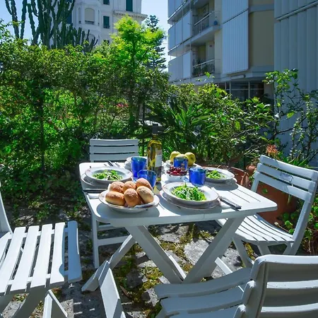 Imperatrice By Wonderful Italy * San Remo